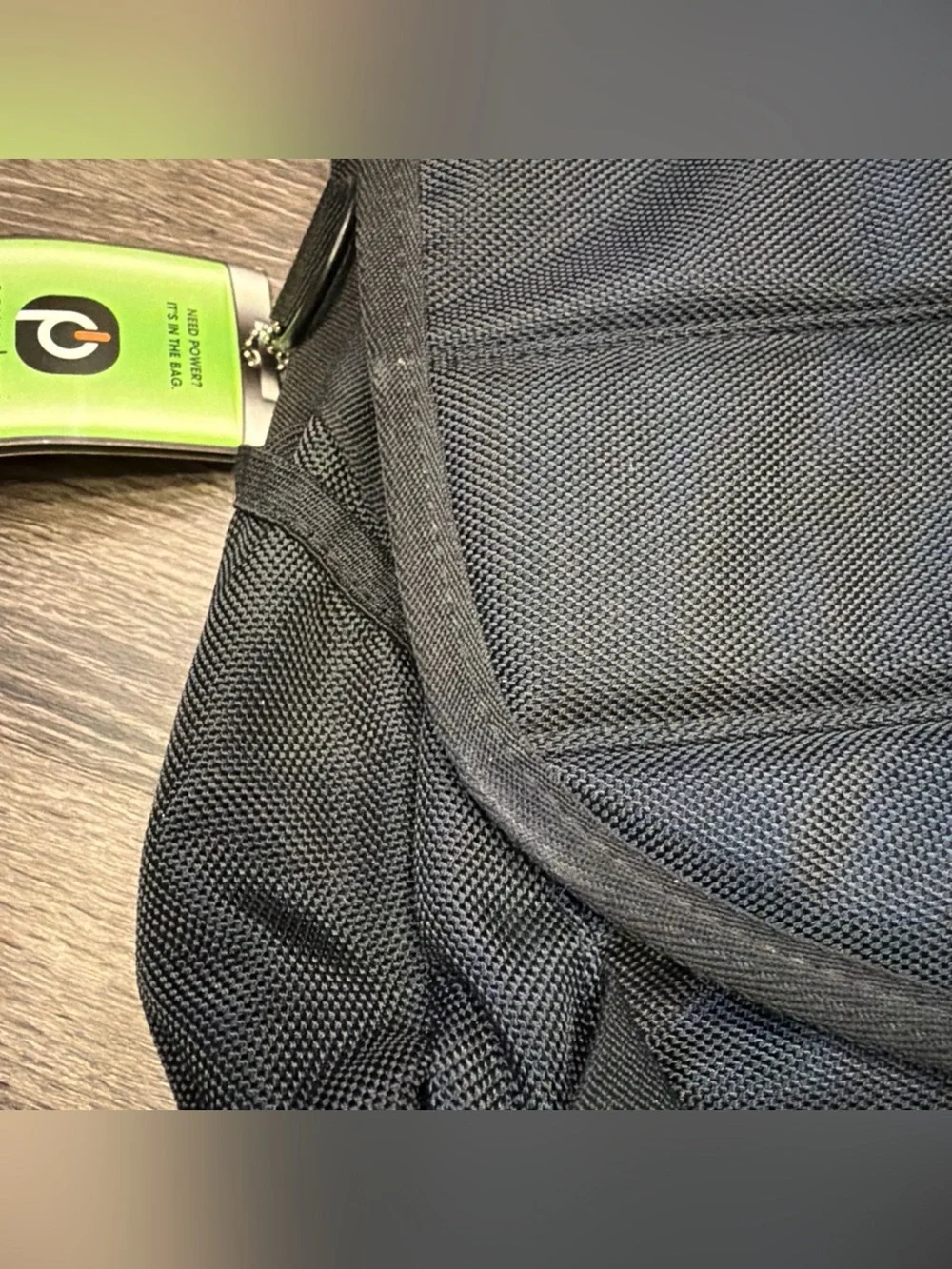 Powerbag Ful Messenger Laptop Bag w Battery Charger Smartphone Tablet 18
